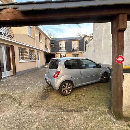 En Plein Centre Apartment Nogent-sur-Marne